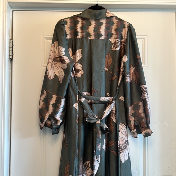 Italian button down dress - Picture 4 of 6